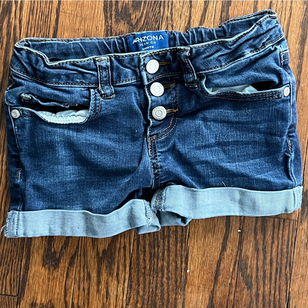 Arizona size 6 girls shorts cuffed denim